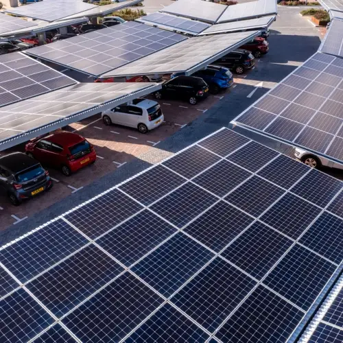 Estação de carregamento solar para veículos elétricos
